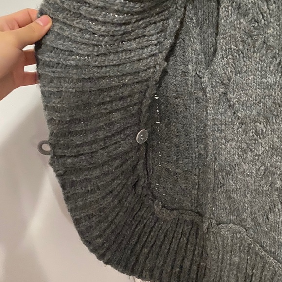 American Eagle Cardigan - Picture 3 of 5